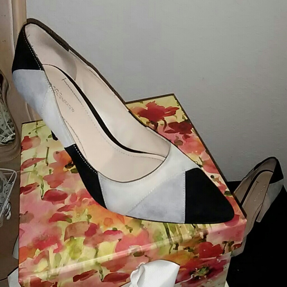 BCBG multi color heel👠